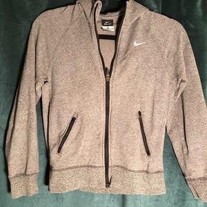 SALE!! Women’s medium Nike zip jacket